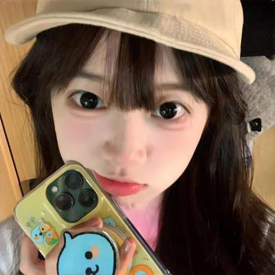 苟在深山，女儿把我吹成神